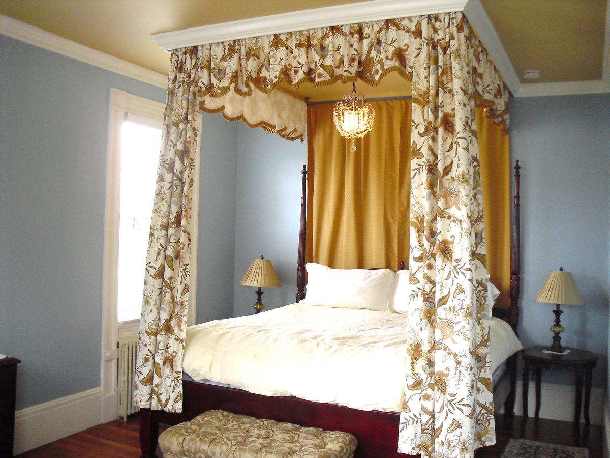 뉴포트 Bellevue Manor B&B 외부 사진