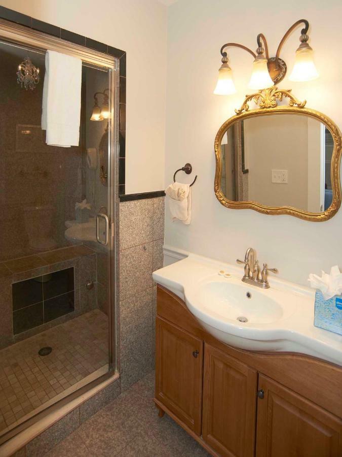 뉴포트 Bellevue Manor B&B 외부 사진